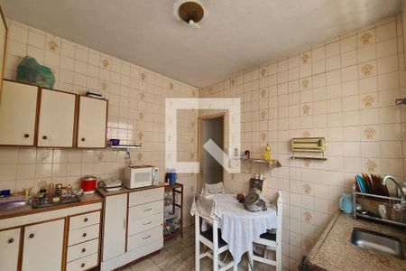 Casa de condomínio à venda com 220m², 3 quartos e 2 vagasCozinha