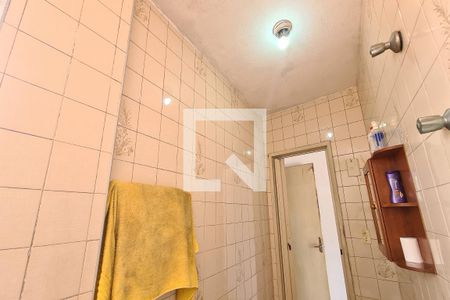 Casa de condomínio à venda com 220m², 3 quartos e 2 vagasBanheiro da Suíte