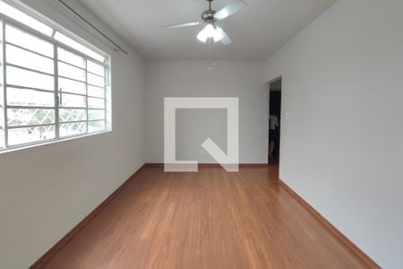 Sala de apartamento para alugar com 3 quartos, 77m² em Jardim Baroneza, Campinas