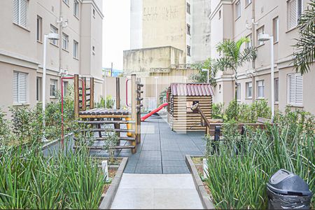 Apartamento para alugar com 44m², 2 quartos e sem vaga Apartamento para alugar com 44m², 2 quartos e sem vagaÁrea comum - Playground