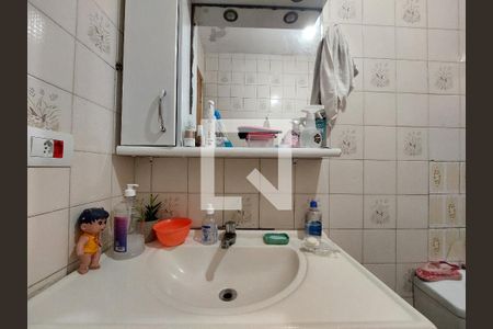 Casa à venda com 126m², 3 quartos e 2 vagas Casa à venda com 126m², 3 quartos e 2 vagasBanheiro 2