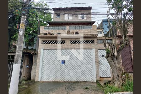 Casa à venda com 126m², 3 quartos e 2 vagas Casa à venda com 126m², 3 quartos e 2 vagasFachada - Plaquinha instalada