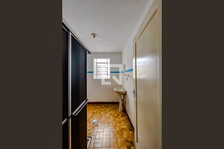 Apartamento para alugar com 100m², 3 quartos e sem vagaBanheiro