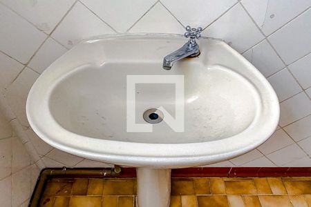 Apartamento para alugar com 100m², 3 quartos e sem vagaBanheiro