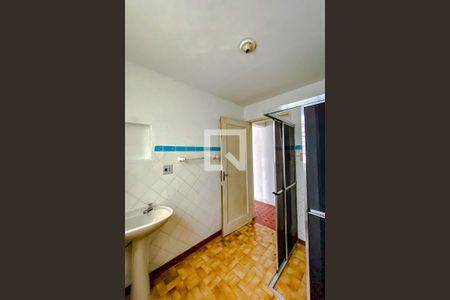 Apartamento para alugar com 100m², 3 quartos e sem vagaBanheiro