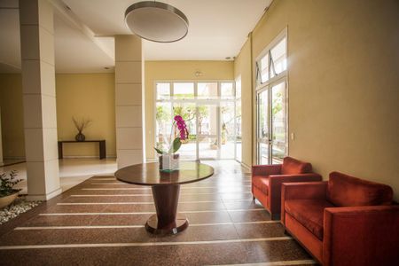 Apartamento para alugar com 98m², 2 quartos e 2 vagasHall social