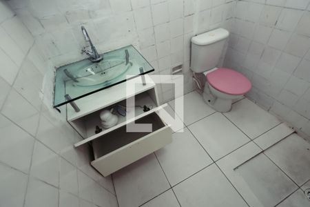 Casa para alugar com 80m², 2 quartos e sem vaga Casa para alugar com 80m², 2 quartos e sem vagaBanheiro