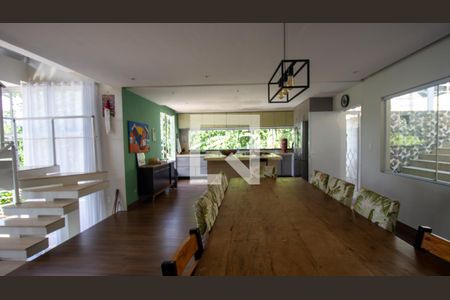 Sala de casa de condomínio à venda com 5 quartos, 350m² em Vargem Grande, Rio de Janeiro
