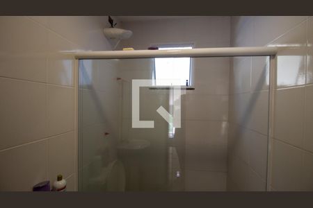 Casa de condomínio à venda com 350m², 5 quartos e 6 vagasBanheiro da Edícula