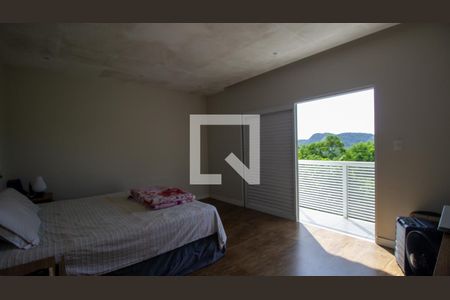Casa de condomínio à venda com 350m², 5 quartos e 6 vagasSuíte 3