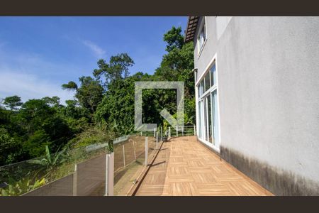 Casa de condomínio à venda com 350m², 5 quartos e 6 vagasVaranda da Casa