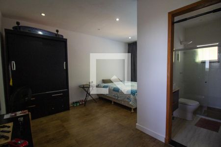 Casa de condomínio à venda com 350m², 5 quartos e 6 vagasSuíte 1