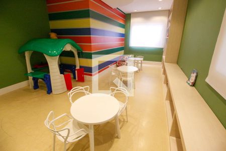 Apartamento para alugar com 64m², 2 quartos e 2 vagasÁrea comum - Brinquedoteca