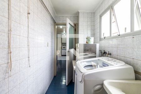 Apartamento à venda com 130m², 3 quartos e 1 vagaÁrea de Serviço