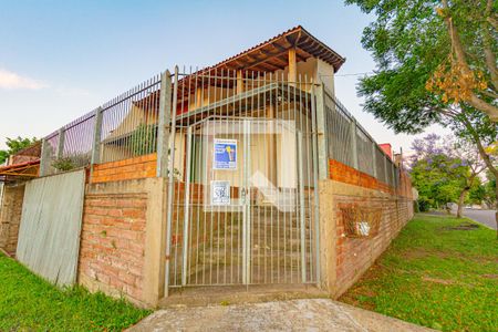 Fachada de casa à venda com 4 quartos, 260m² em São José, Canoas