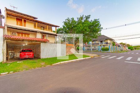 Vista da Rua de casa à venda com 4 quartos, 260m² em São José, Canoas
