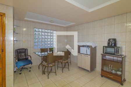 Cozinha de casa à venda com 4 quartos, 260m² em São José, Canoas