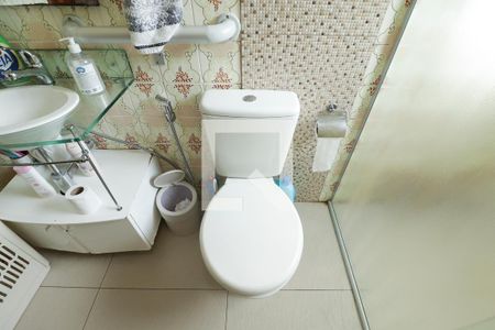 Casa à venda com 225m², 3 quartos e 3 vagas Casa à venda com 225m², 3 quartos e 3 vagasBanheiro