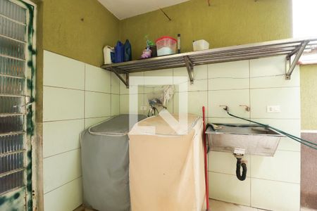 Casa à venda com 225m², 3 quartos e 3 vagas Casa à venda com 225m², 3 quartos e 3 vagasÁrea de Serviço