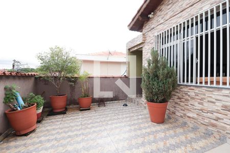 Casa à venda com 225m², 3 quartos e 3 vagas Casa à venda com 225m², 3 quartos e 3 vagasGaragem