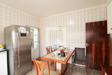 Casa à venda com 225m², 3 quartos e 3 vagas Casa à venda com 225m², 3 quartos e 3 vagasCozinha