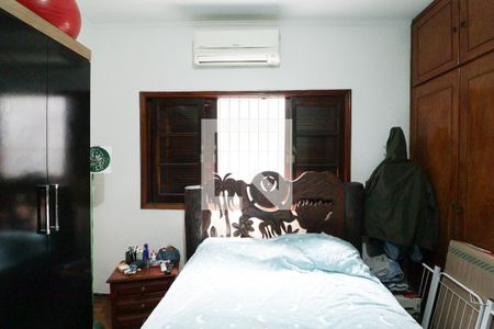 Quarto 2 de casa à venda com 3 quartos, 225m² em Jardim Sonia, São Paulo