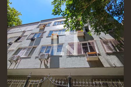 Apartamento para alugar com 53m², 2 quartos e sem vagaFachada