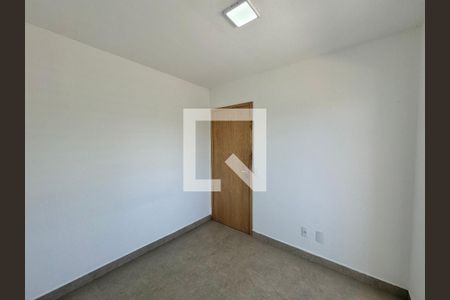 Casa de condomínio à venda com 88m², 3 quartos e 1 vagaQuarto 2 