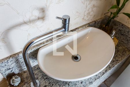 Apartamento à venda com 109m², 4 quartos e 2 vagasDetalhe do banheiro