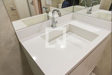 Apartamento para alugar com 84m², 2 quartos e 2 vagas Apartamento para alugar com 84m², 2 quartos e 2 vagasBanheiro da suíte