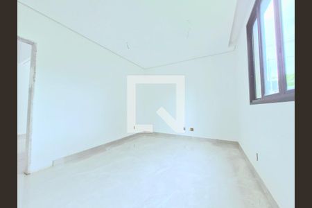 Casa de condomínio à venda com 417m², 4 quartos e 4 vagasÁrea de serviço