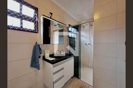 Casa à venda com 250m², 3 quartos e 4 vagas Casa à venda com 250m², 3 quartos e 4 vagasBanheiro Social