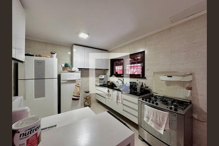 Casa à venda com 250m², 3 quartos e 4 vagas Casa à venda com 250m², 3 quartos e 4 vagasCozinha
