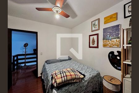 Casa à venda com 250m², 3 quartos e 4 vagas Casa à venda com 250m², 3 quartos e 4 vagasQuarto 3