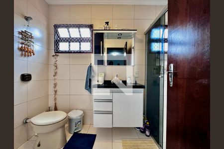 Casa à venda com 250m², 3 quartos e 4 vagas Casa à venda com 250m², 3 quartos e 4 vagasBanheiro Social