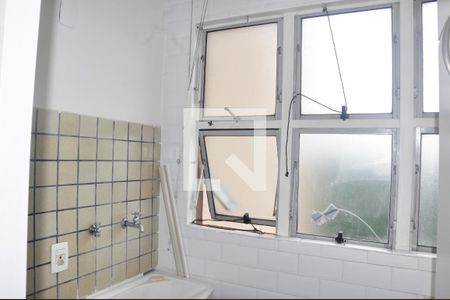 Apartamento para alugar com 65m², 3 quartos e 1 vagaÁrea de Serviço