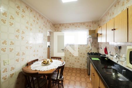 Apartamento à venda com 110m², 3 quartos e 2 vagasCozinha