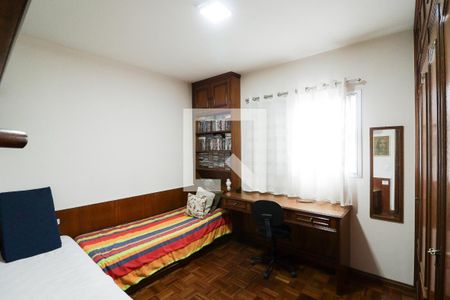 Apartamento à venda com 110m², 3 quartos e 2 vagasQuarto 2