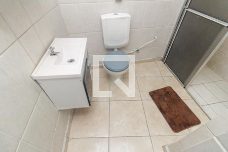 Banheiro de kitnet/studio para alugar com 1 quarto, 29m² em Sé, São Paulo