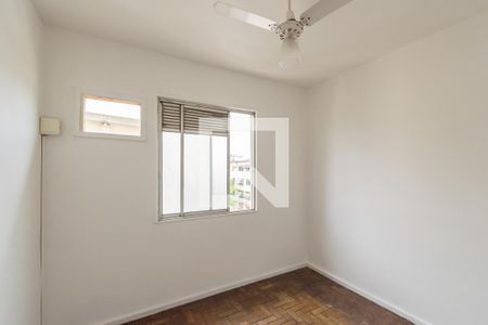 Quarto de apartamento à venda com 1 quarto, 45m² em Irajá, Rio de Janeiro