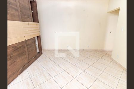 Casa à venda com 256m², 3 quartos e 3 vagasSuíte