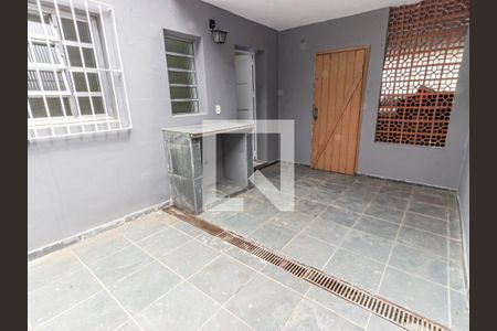 Casa à venda com 256m², 3 quartos e 3 vagasÁrea de Serviço e Quintal
