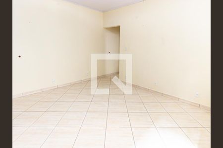 Casa à venda com 256m², 3 quartos e 3 vagasSuíte