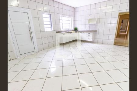 Casa à venda com 256m², 3 quartos e 3 vagasCozinha