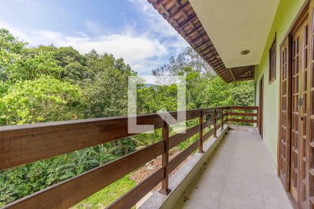 Casa à venda com 1000m², 6 quartos e 7 vagasVaranda dos Quartos 2 e 3