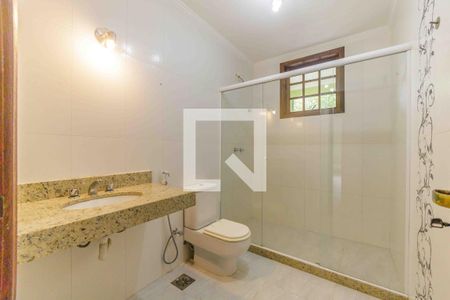 Casa à venda com 1000m², 6 quartos e 7 vagasBanheiro da Suíte