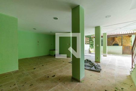 Casa à venda com 1000m², 6 quartos e 7 vagasQuintal