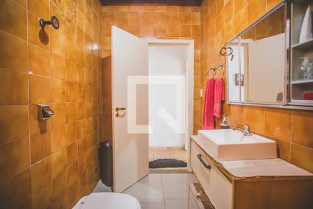 Casa à venda com 680m², 2 quartos e 1 vagaBanheiro