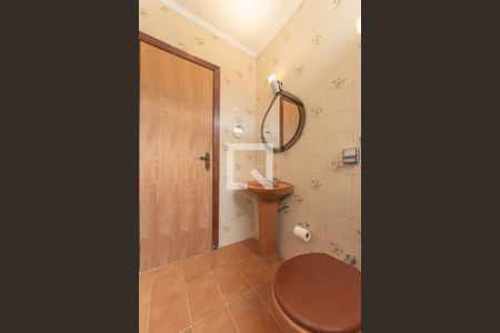 Casa à venda com 217m², 3 quartos e 4 vagasEscritório - Banheiro