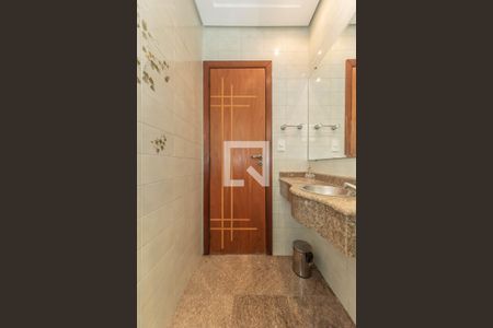 Casa à venda com 217m², 3 quartos e 4 vagasLavabo